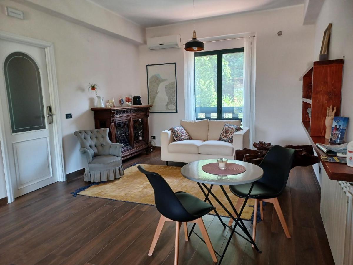 Anthea Acomodação com café da manhã Reggio di Calabria Exterior foto